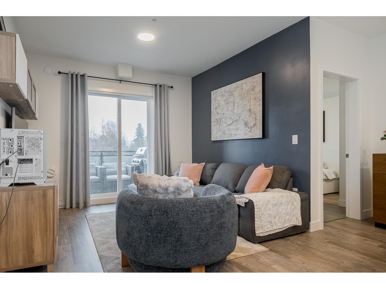 214 9450 ROBSON STREET, Chilliwack Proper West, Chilliwack