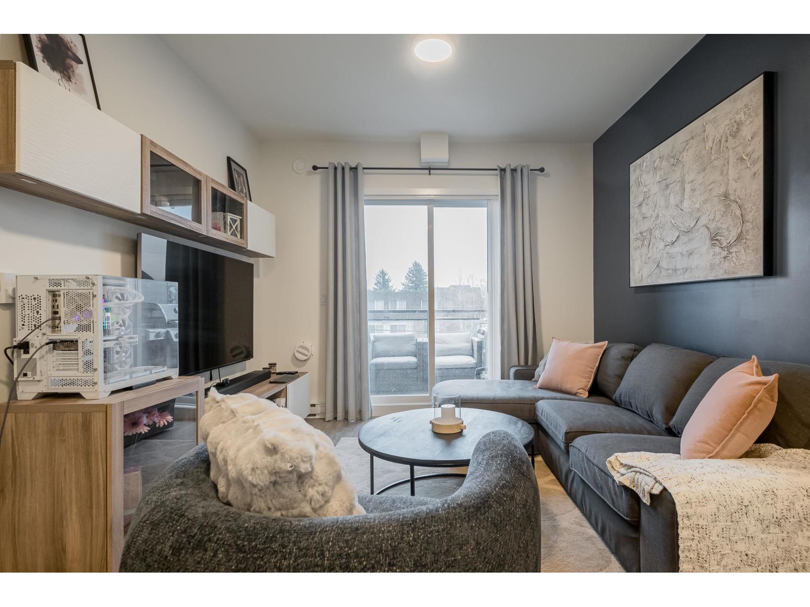 214 9450 ROBSON STREET, Chilliwack Proper West, Chilliwack