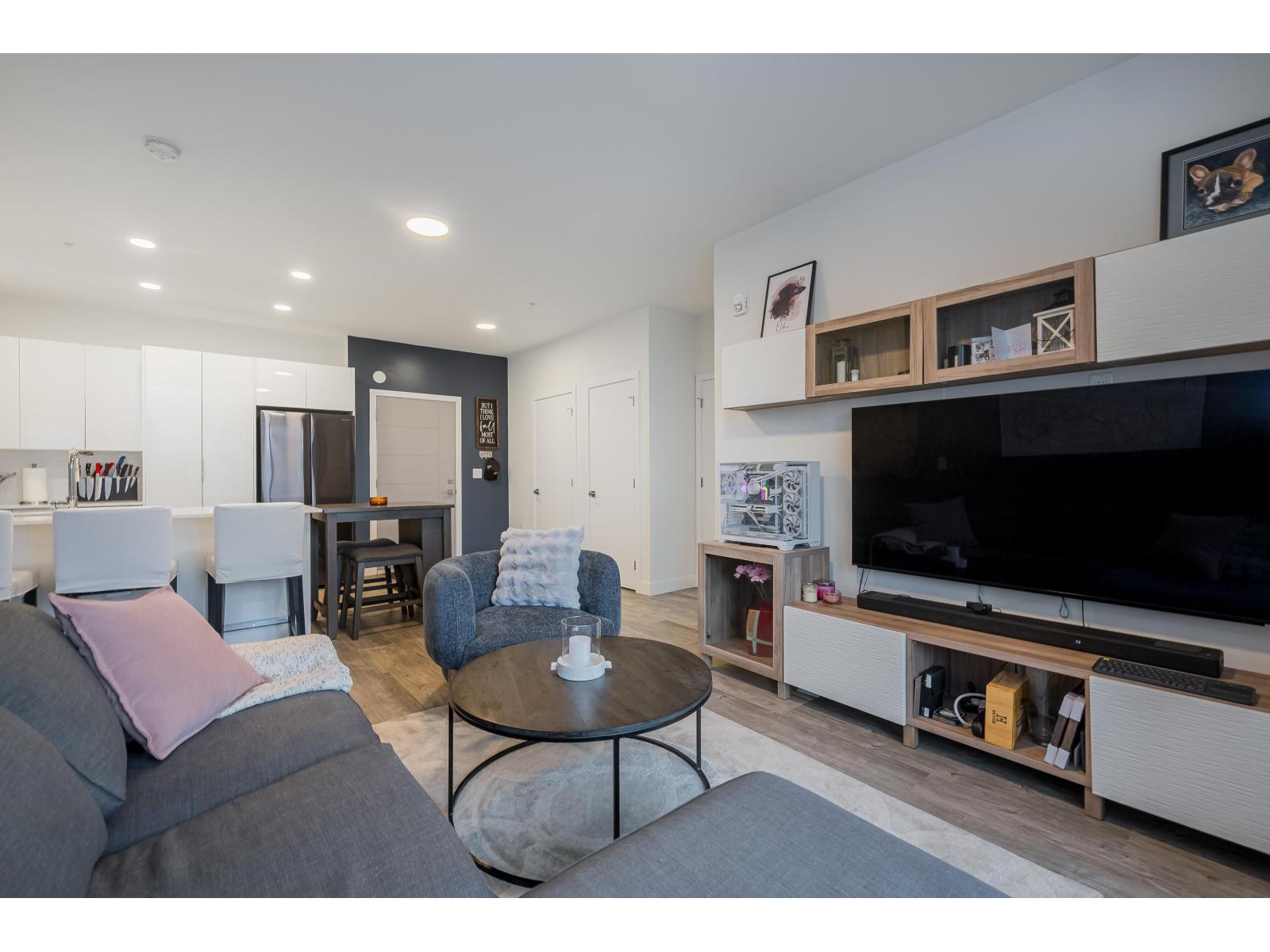 214 9450 ROBSON STREET, Chilliwack Proper West, Chilliwack