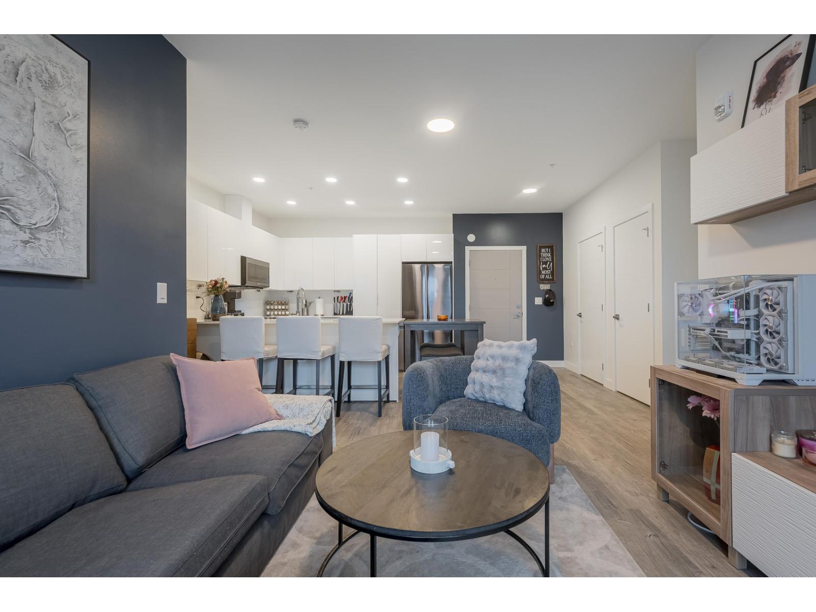 214 9450 ROBSON STREET, Chilliwack Proper West, Chilliwack