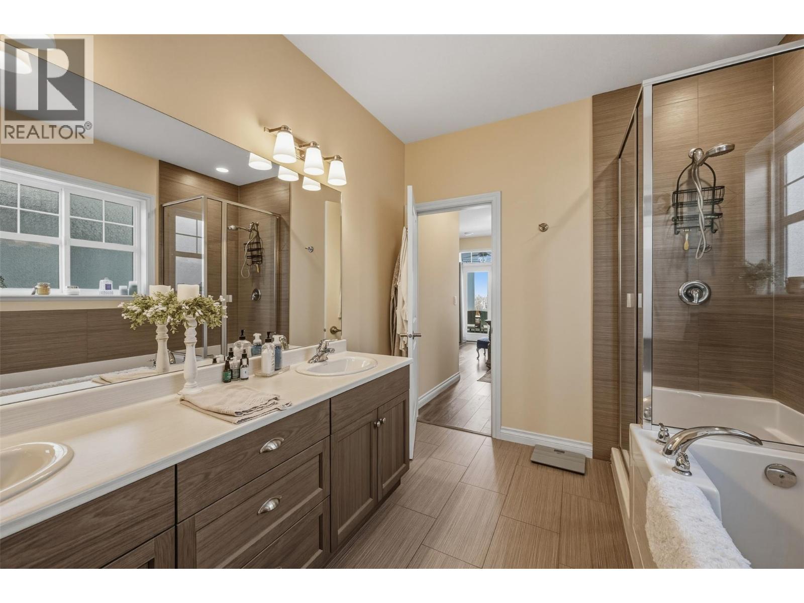 2450 Radio Tower Road Unit# 16, Oliver