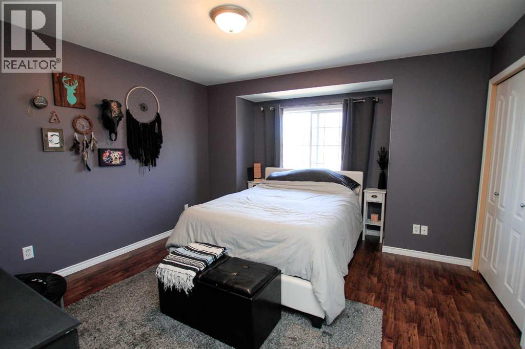 60 Arnold Close, Red Deer