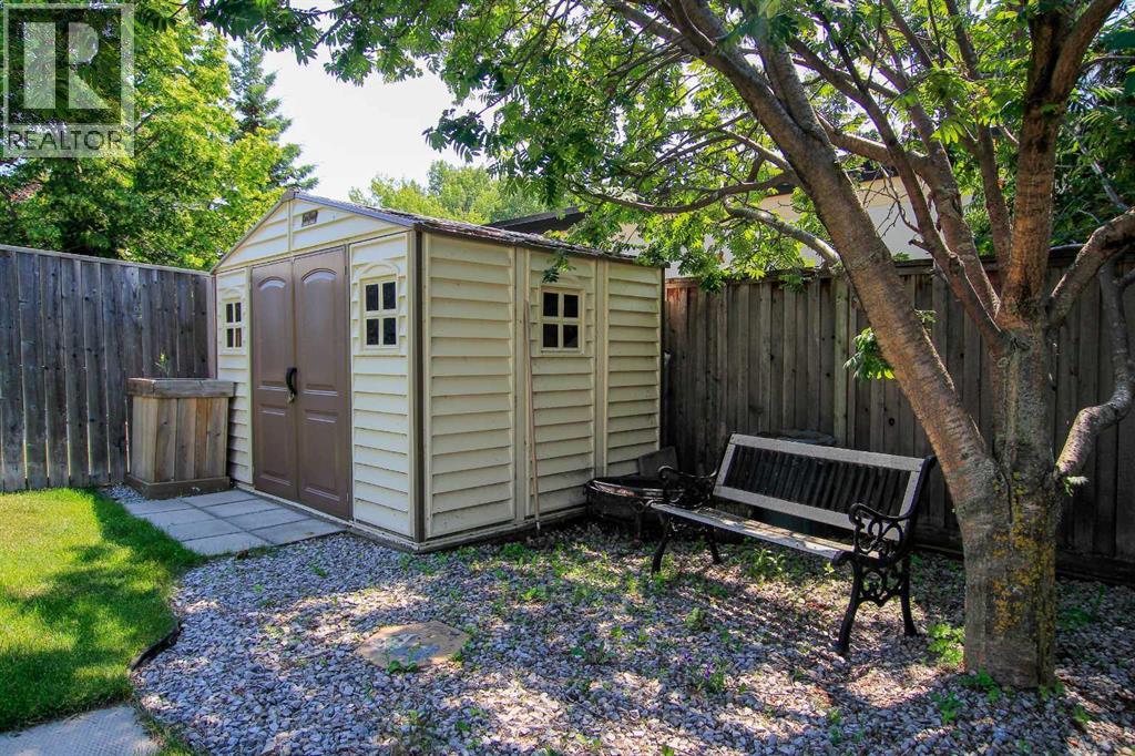 60 Arnold Close, Red Deer