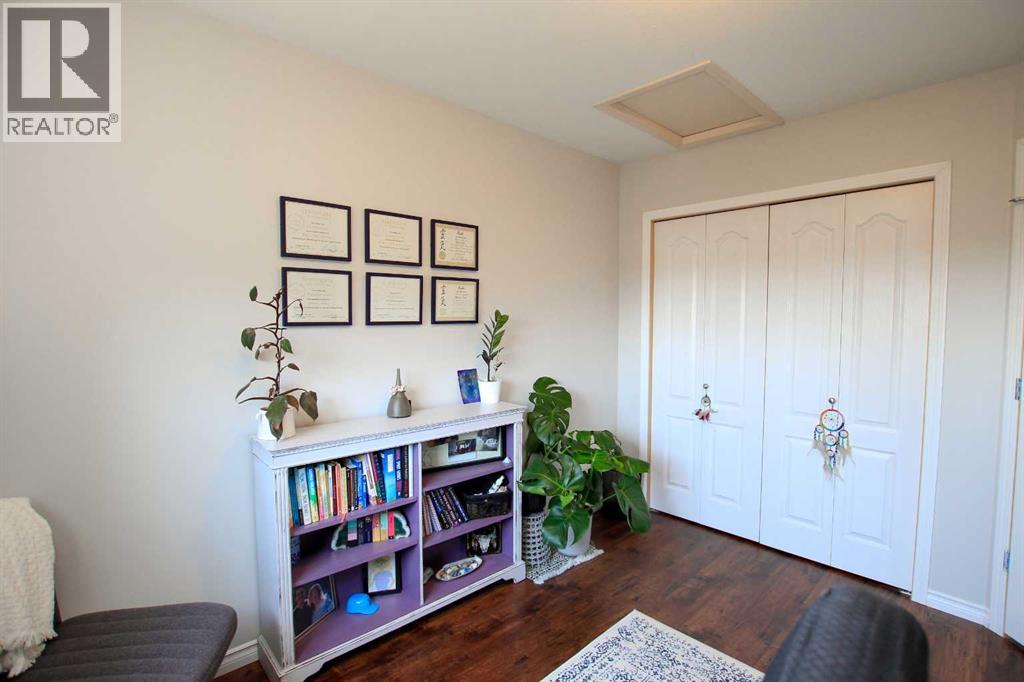 60 Arnold Close, Red Deer