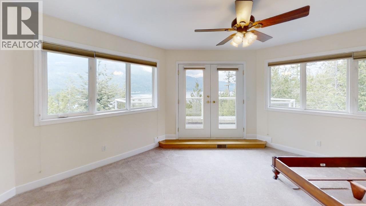 245 Rainbow Ridge Road, Procter