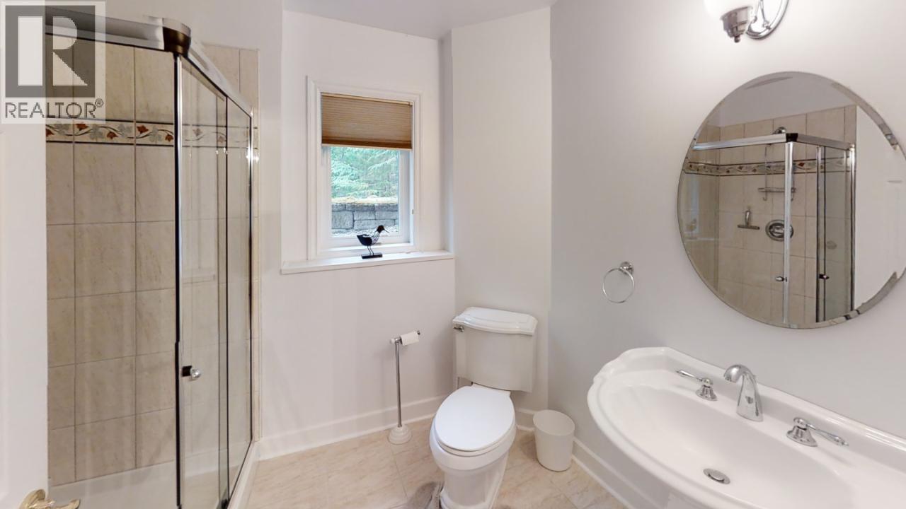 245 Rainbow Ridge Road, Procter