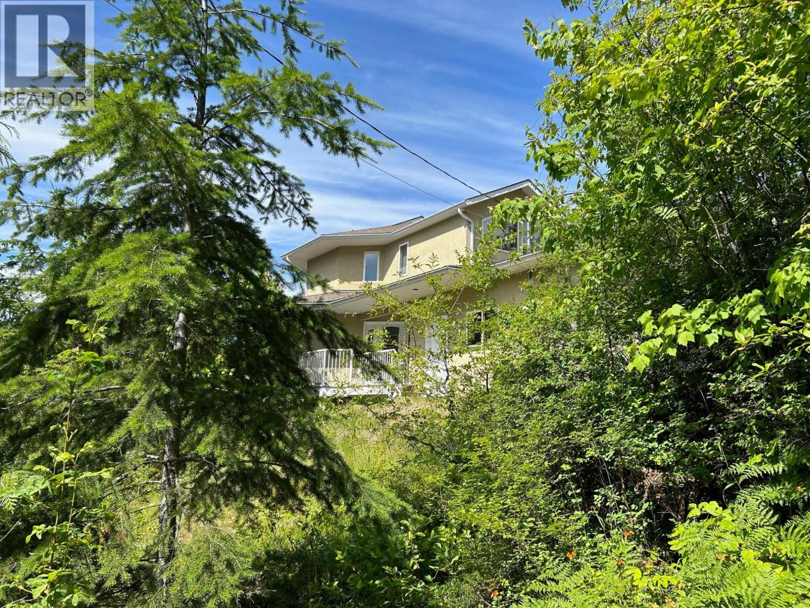 245 Rainbow Ridge Road, Procter