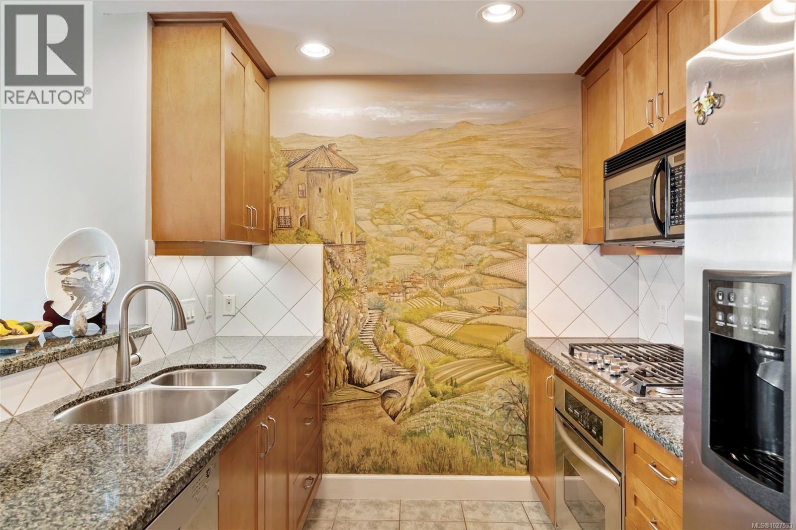 #628 21 DALLAS RD - 7