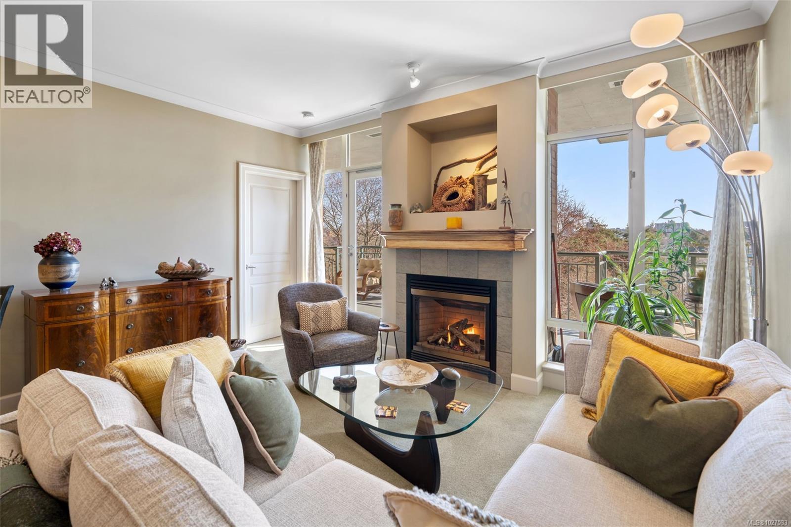 #628 21 DALLAS RD - 5