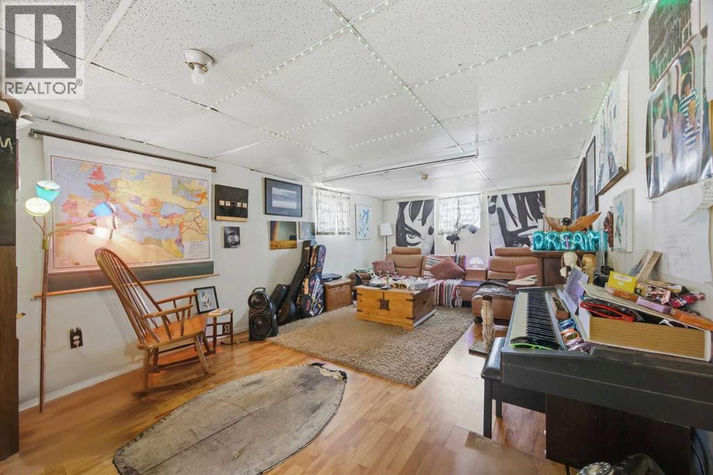 Single Family House Bungalow for Sale in   Avenue SE Inglewood Calgary 