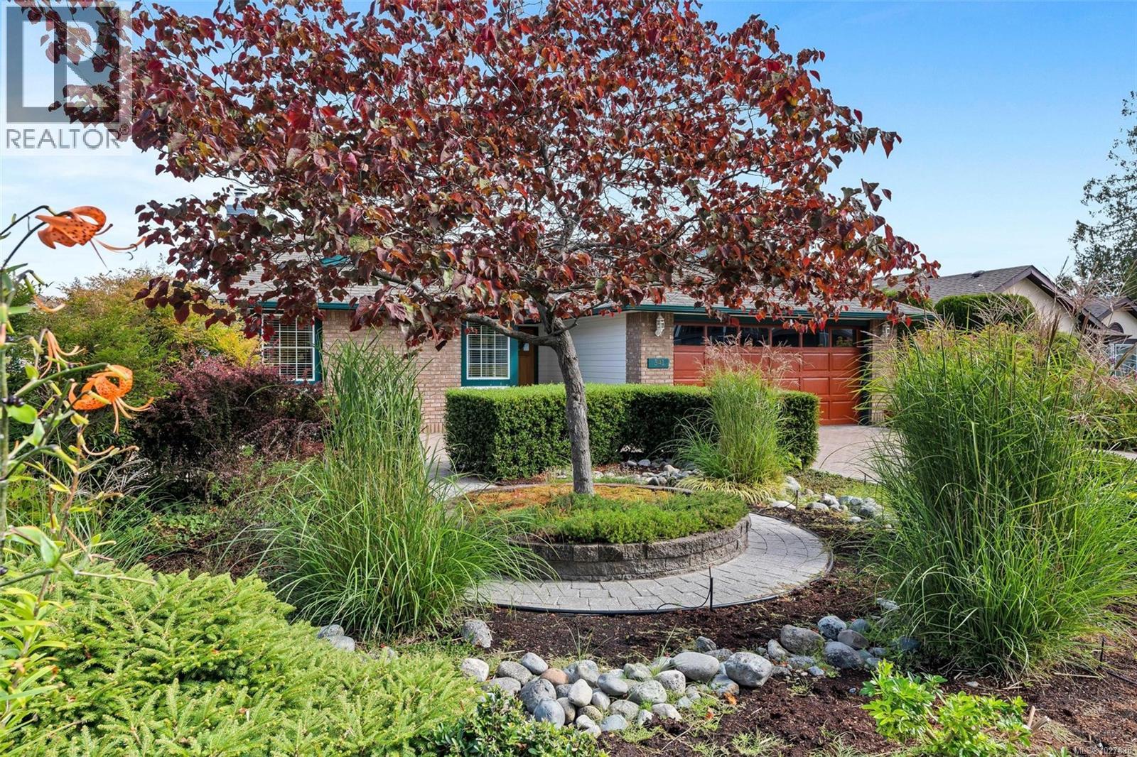  541 Cedar Crescent, Cobble Hill