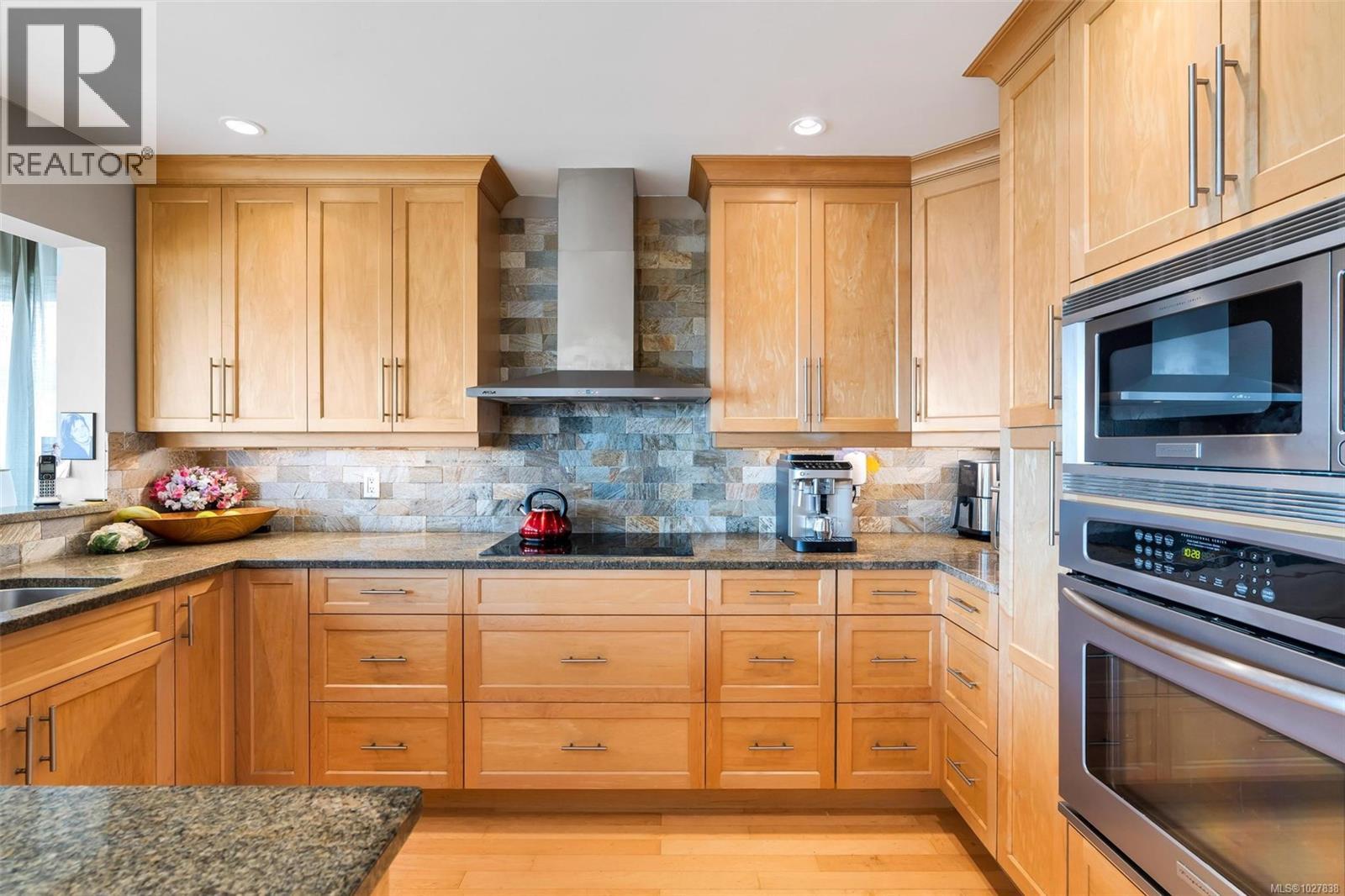  541 Cedar Crescent, Cobble Hill