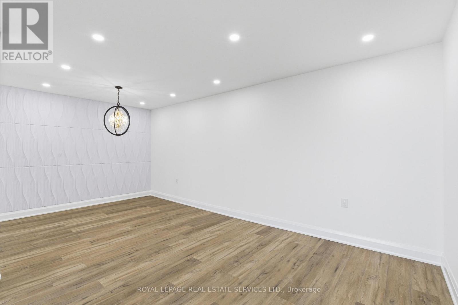 #2605 18 KNIGHTSBRIDGE ROAD - 13