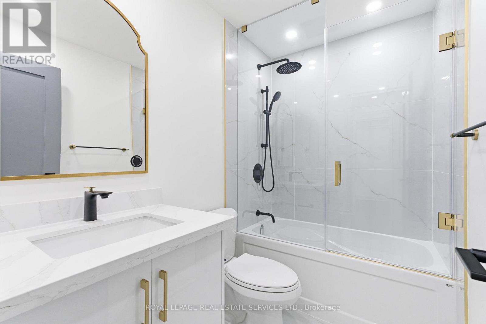 #2605 18 KNIGHTSBRIDGE ROAD - 30