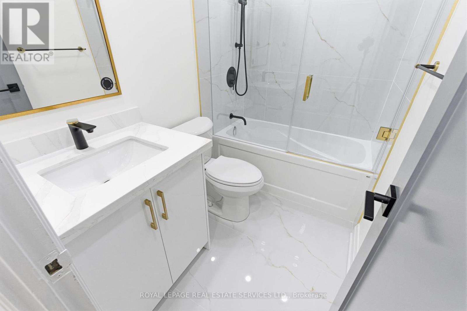 #2605 18 KNIGHTSBRIDGE ROAD - 31