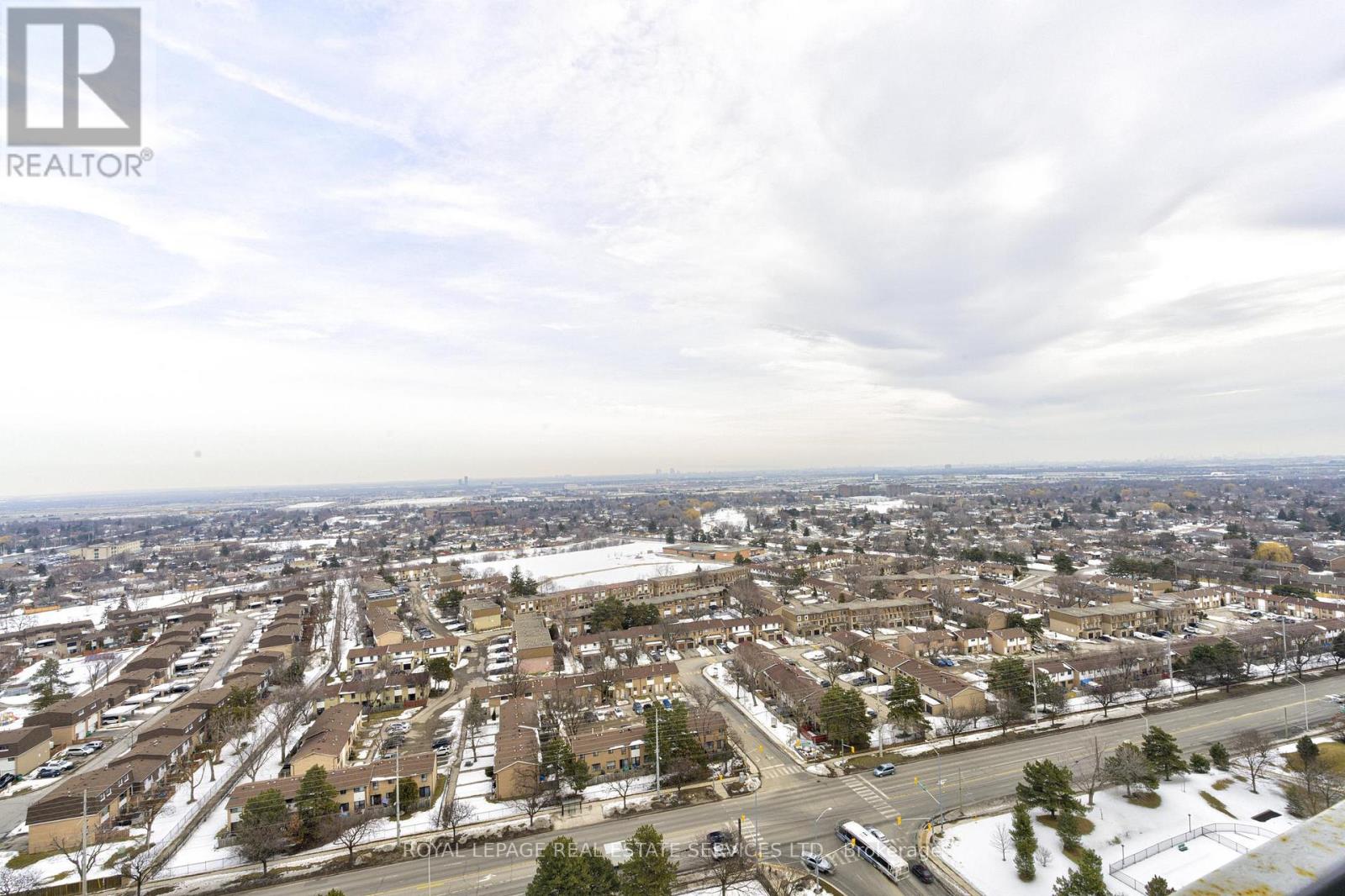 #2605 18 KNIGHTSBRIDGE ROAD - 33