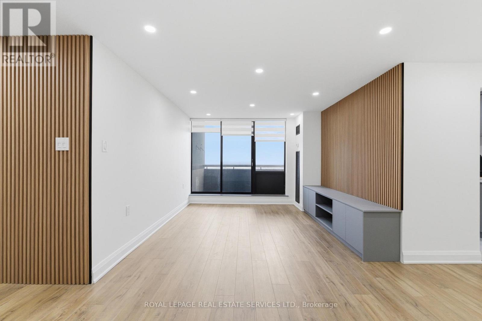 #2605 18 KNIGHTSBRIDGE ROAD - 7