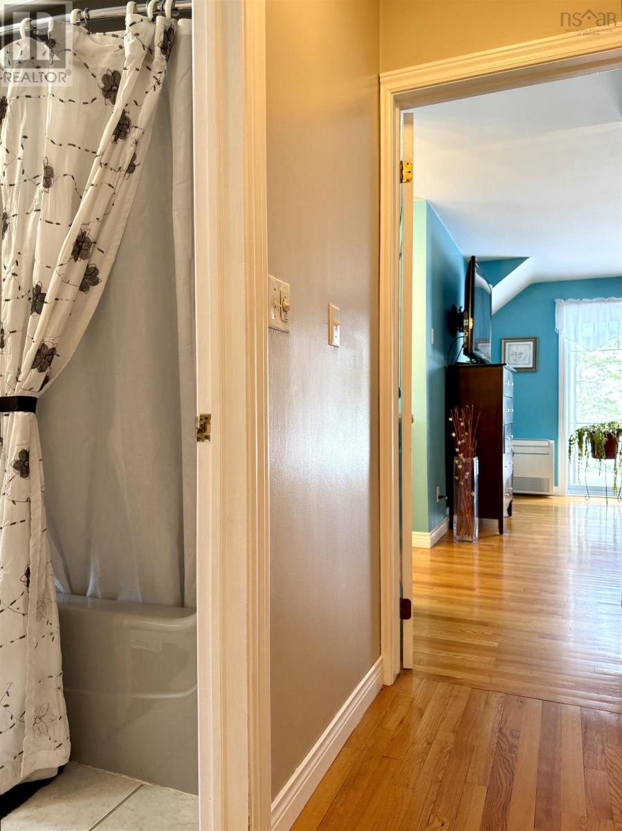 Property 34 of 48 of 185 D'Orsay Road