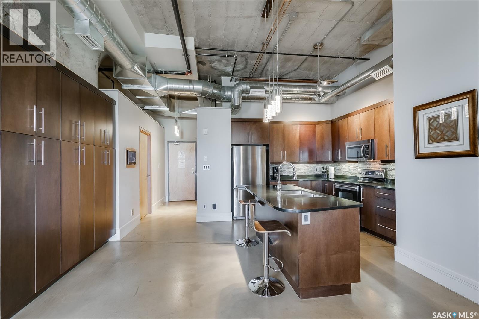 #401 73 24TH STREET E - 3