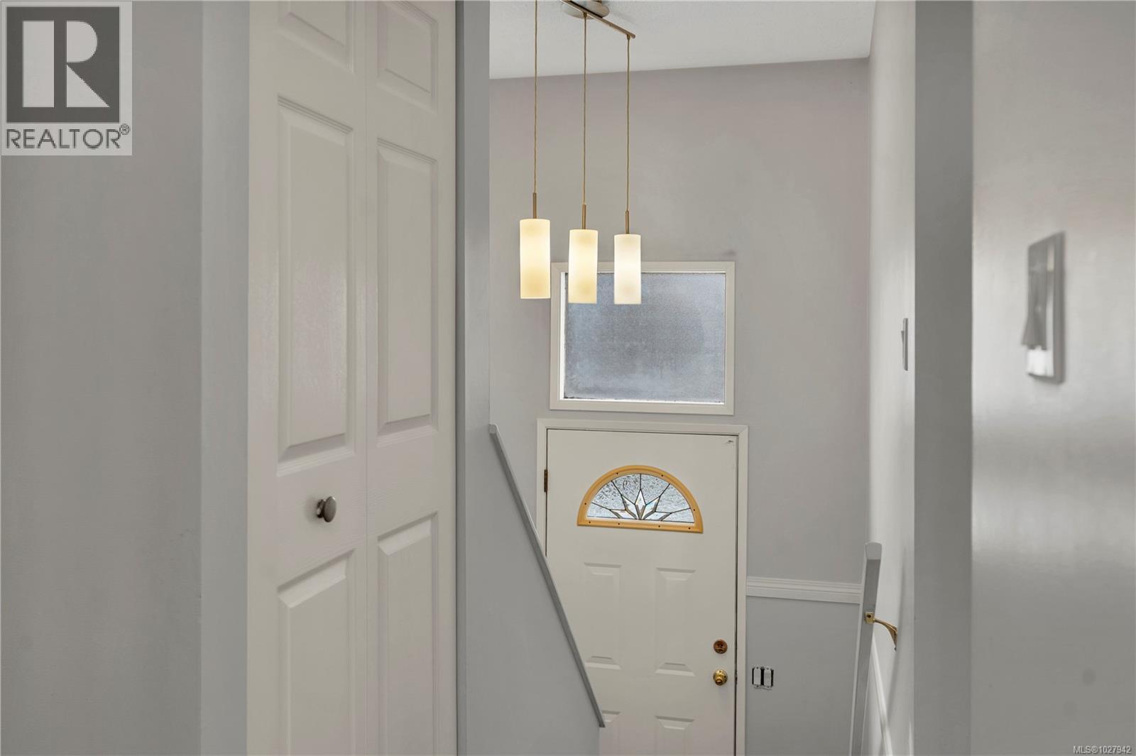 400 Englewood Dr - 13
