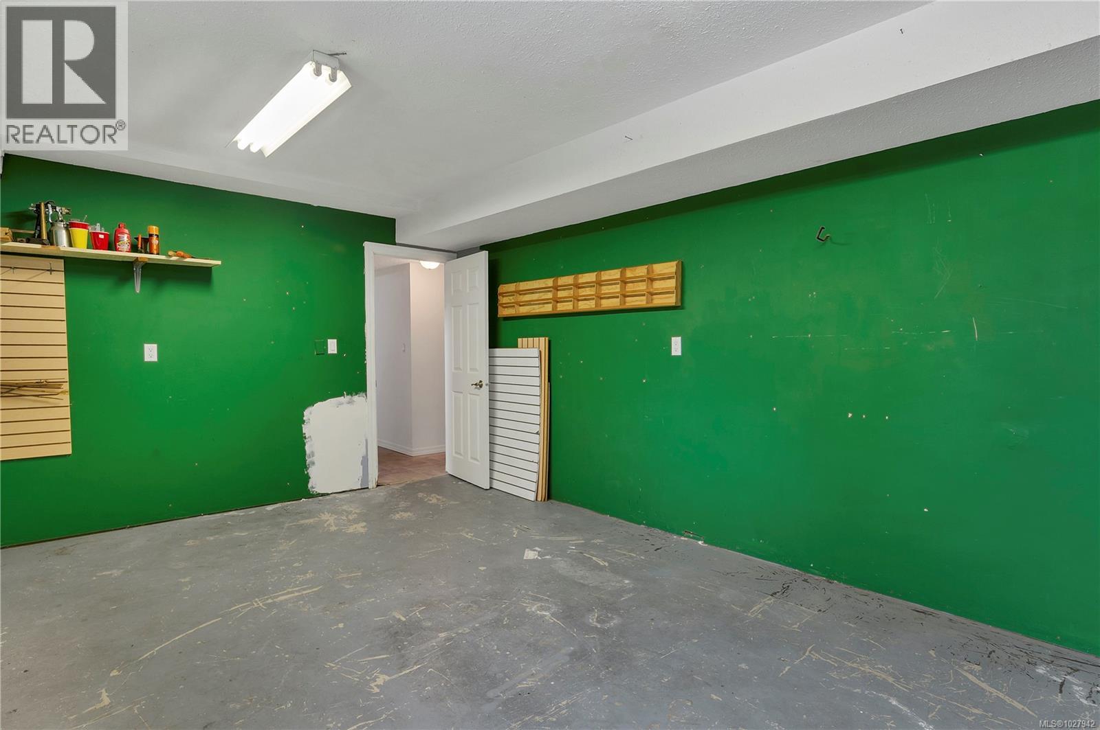 400 Englewood Dr - 21