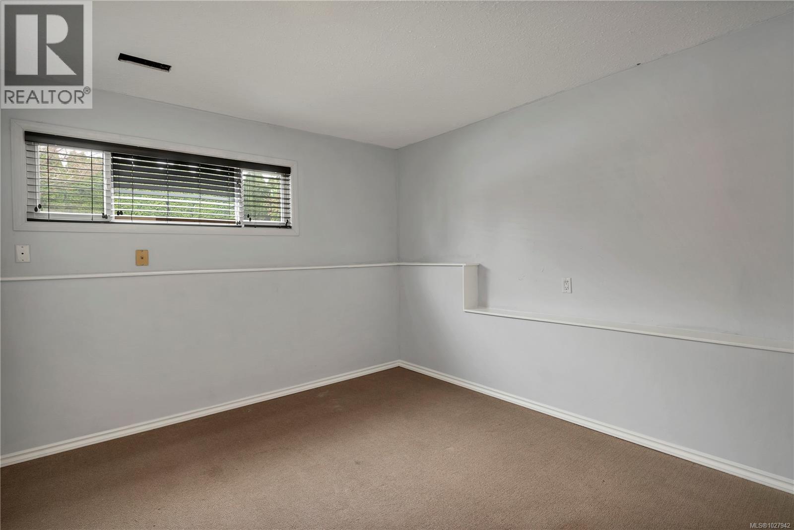 400 Englewood Dr, Port McNeill