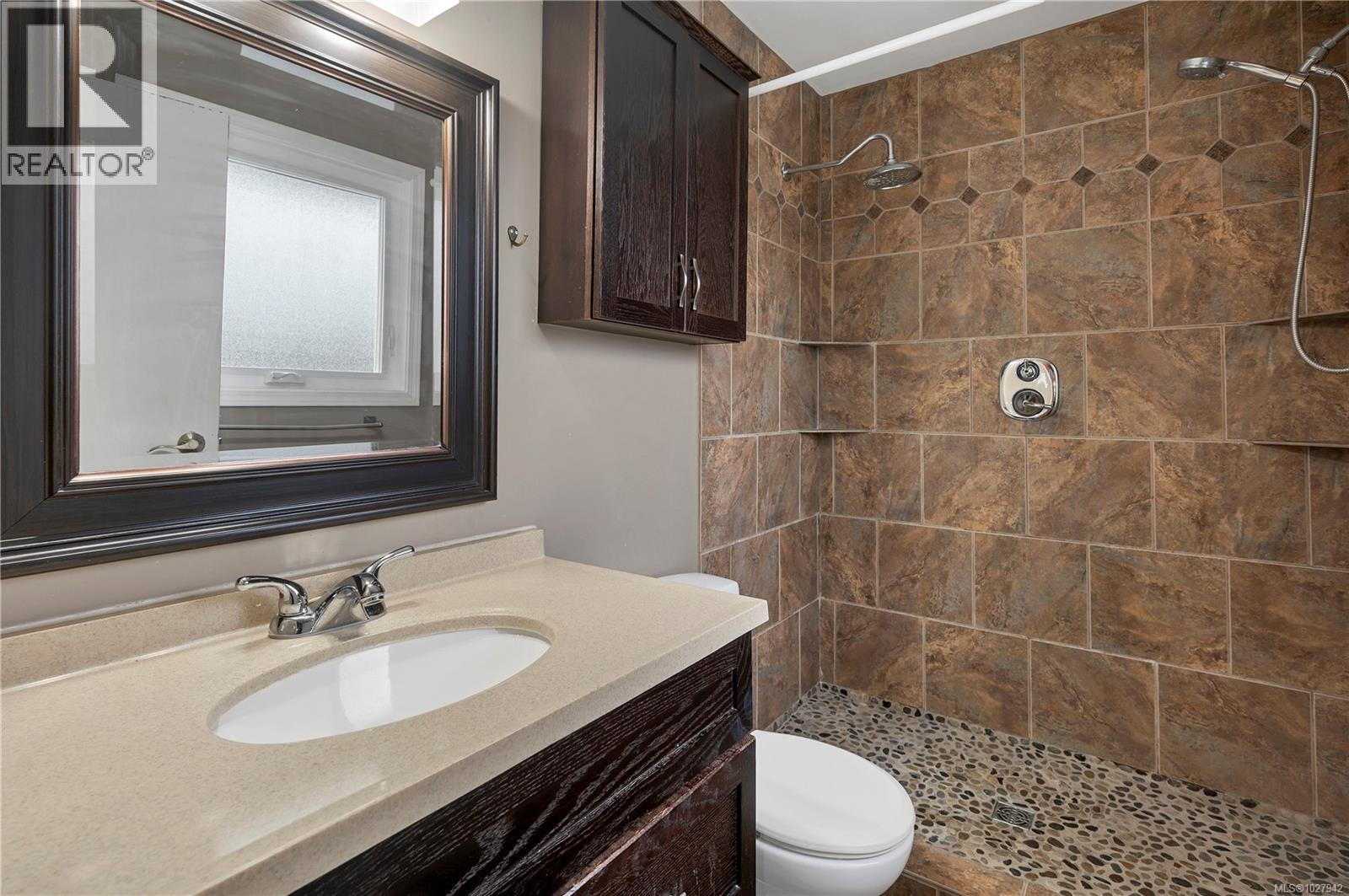 400 Englewood Dr - 9