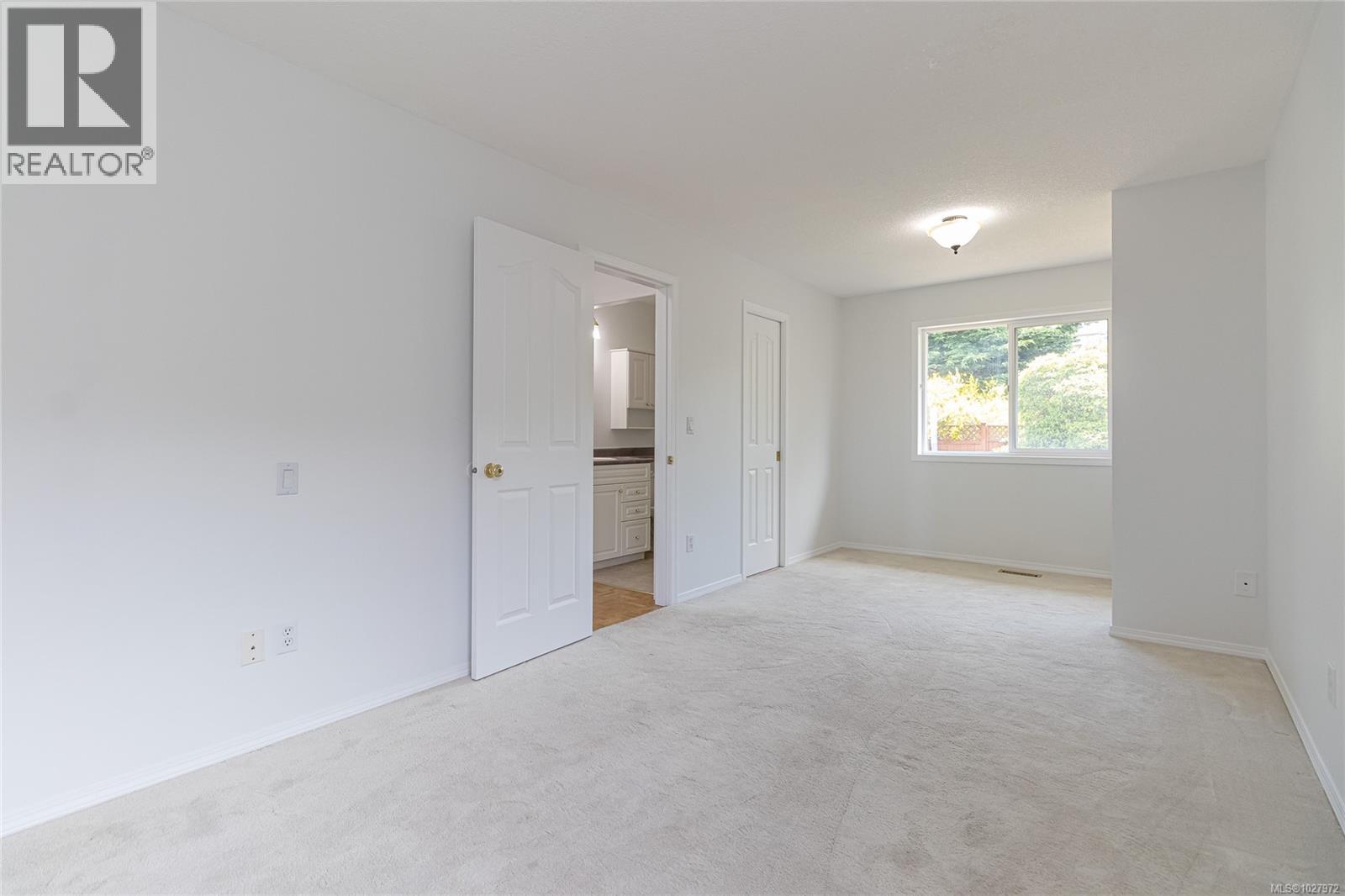 6573 PELICAN WAY - 27