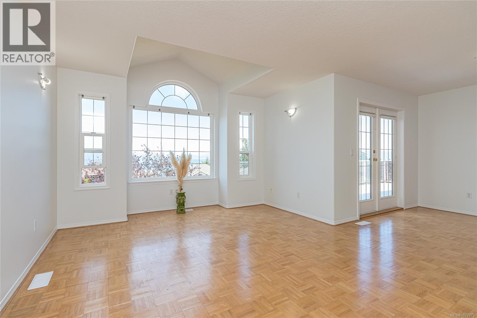 6573 PELICAN WAY - 6