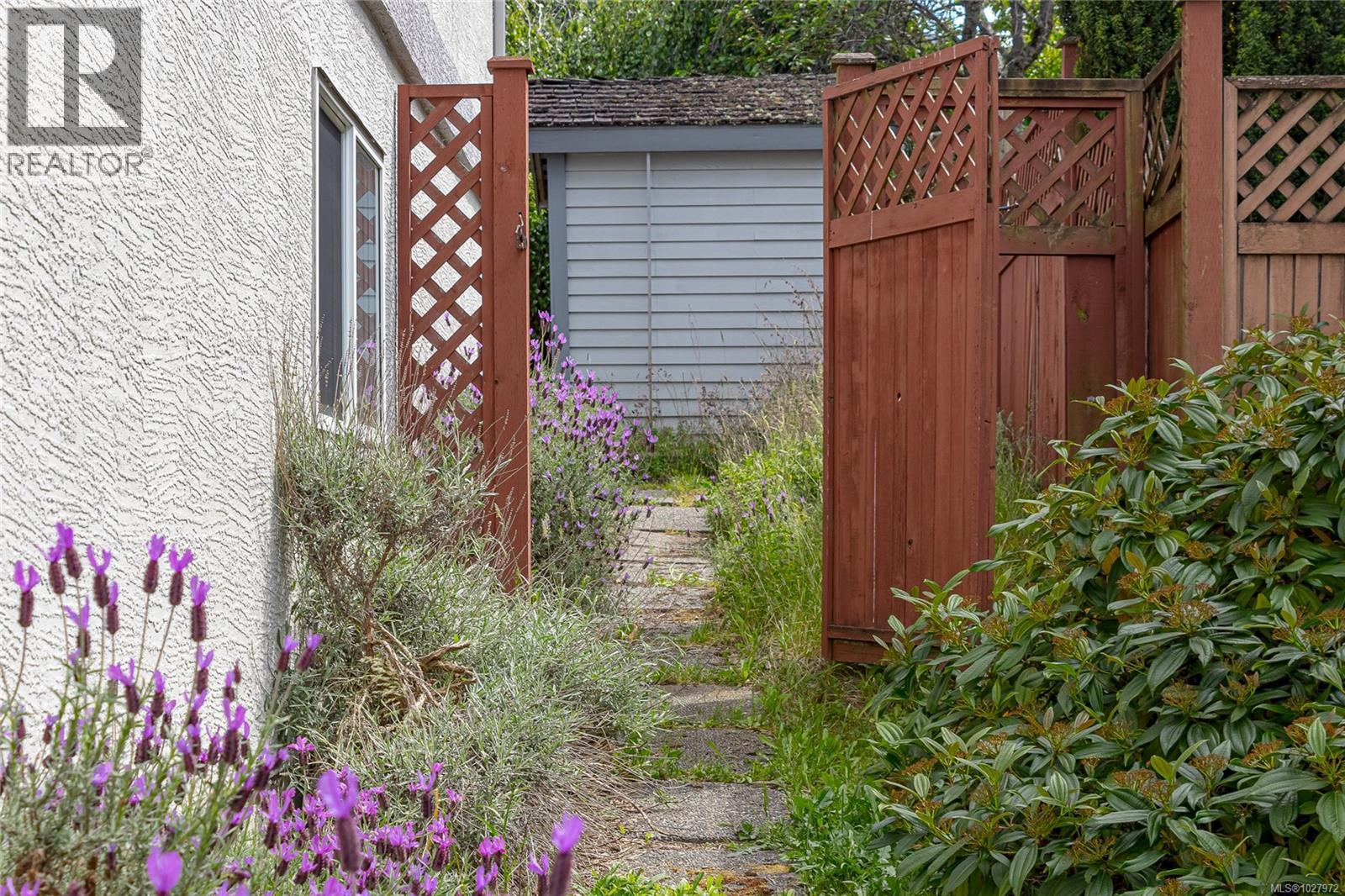 6573 PELICAN WAY - 55