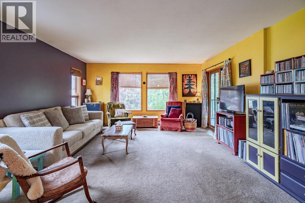 6051 PINE RIDGE Road, Kaslo