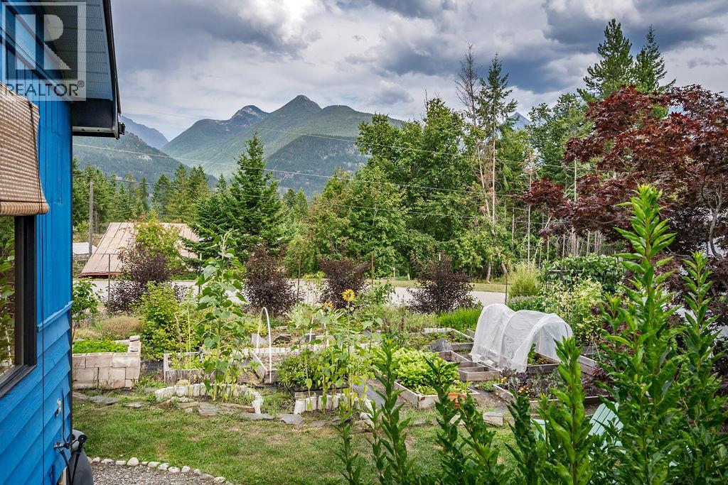 6051 PINE RIDGE Road, Kaslo