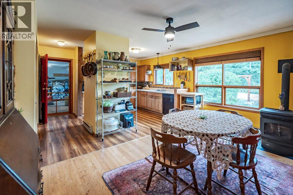 6051 PINE RIDGE Road, Kaslo