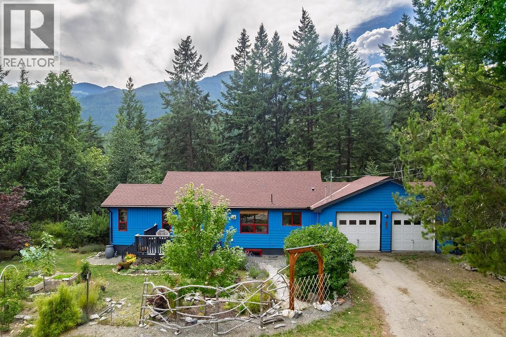 6051 PINE RIDGE Road, Kaslo