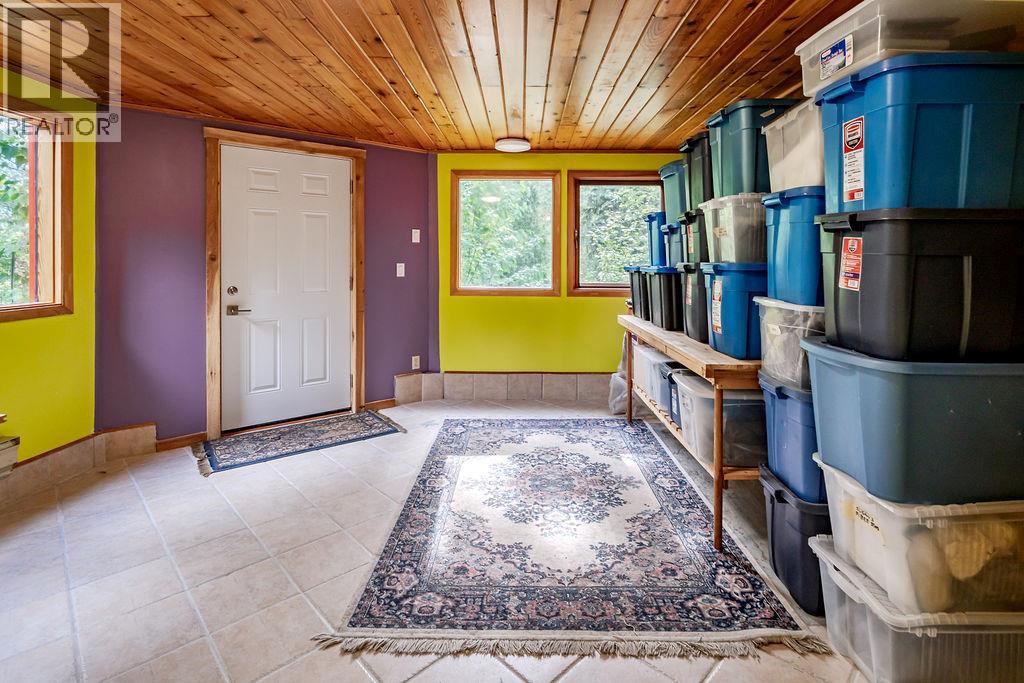 6051 PINE RIDGE Road, Kaslo