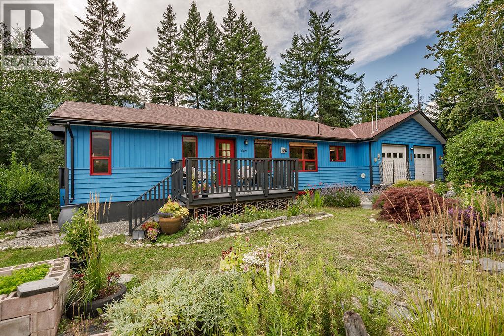 6051 PINE RIDGE Road, Kaslo