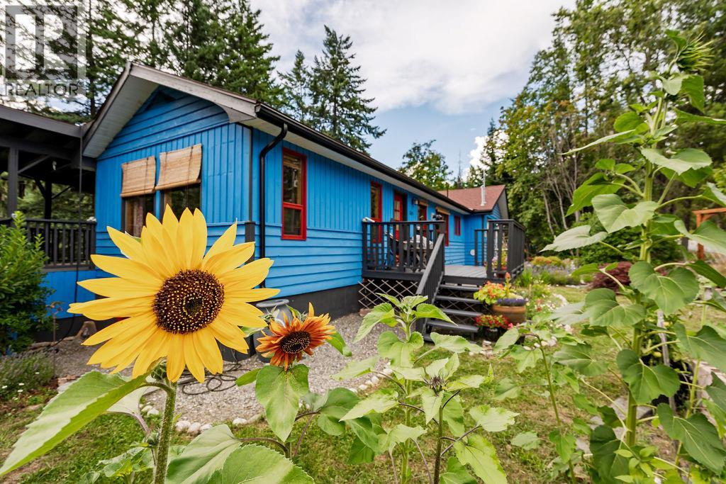 6051 PINE RIDGE Road, Kaslo