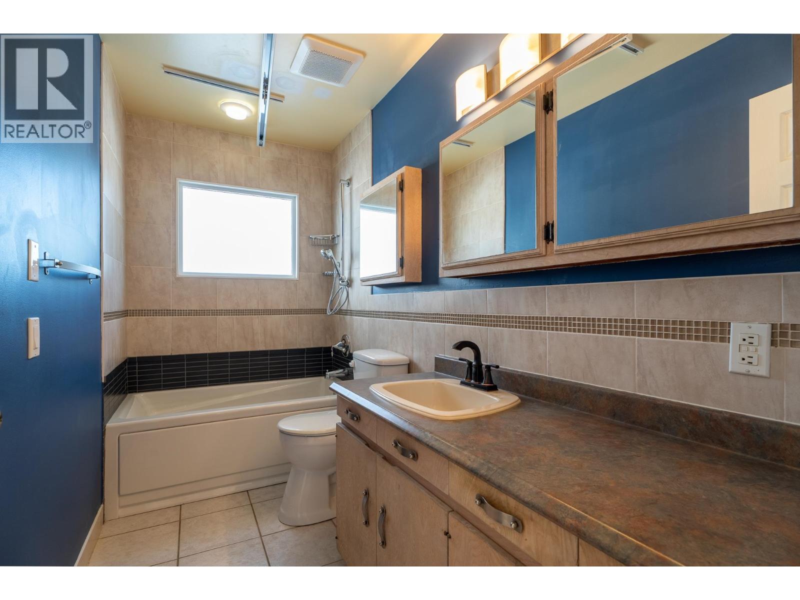 1026 FRANCOIS CRESCENT - 12