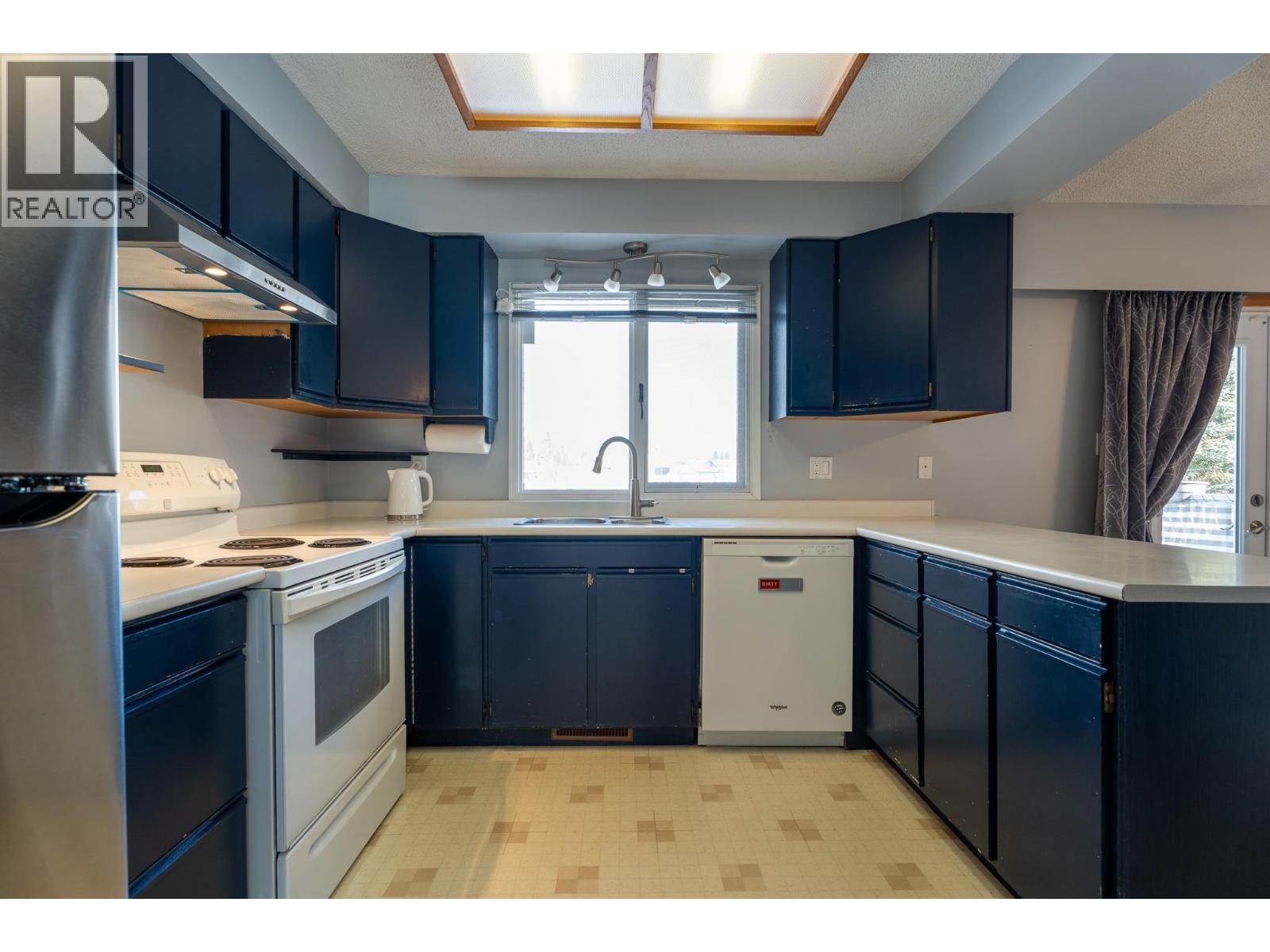 1026 FRANCOIS CRESCENT - 9