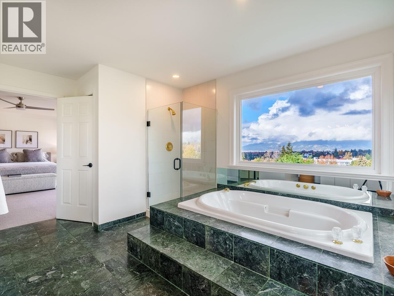 1987 W 35TH AVENUE, Vancouver