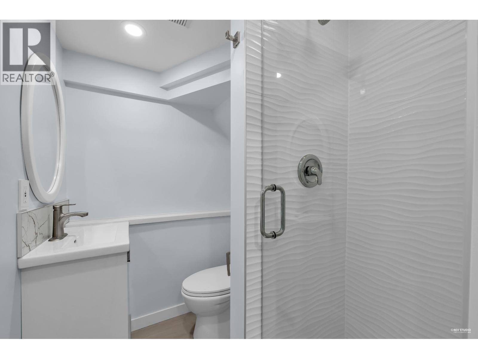 238 E 28TH STREET, North Vancouver