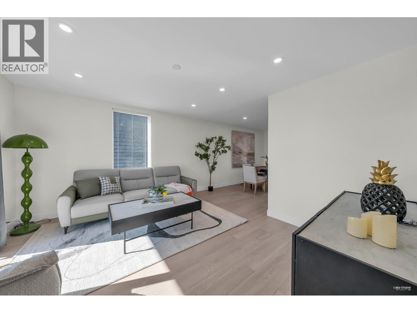 238 E 28TH STREET, North Vancouver