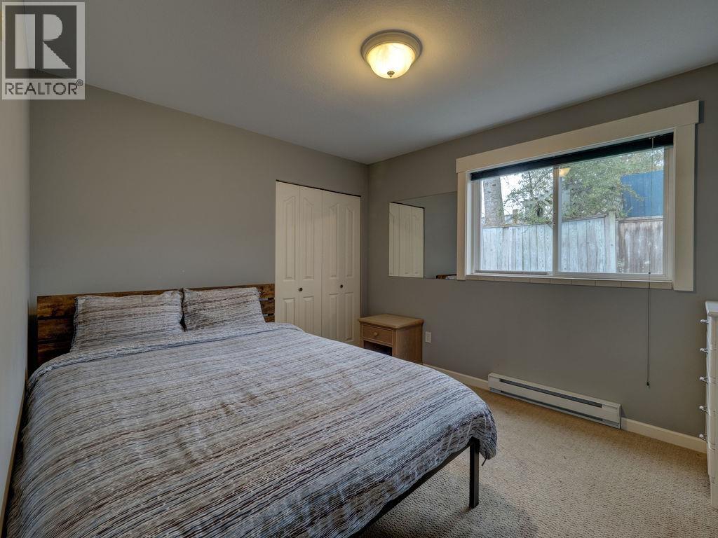 5641 NICKERSON ROAD, Sechelt