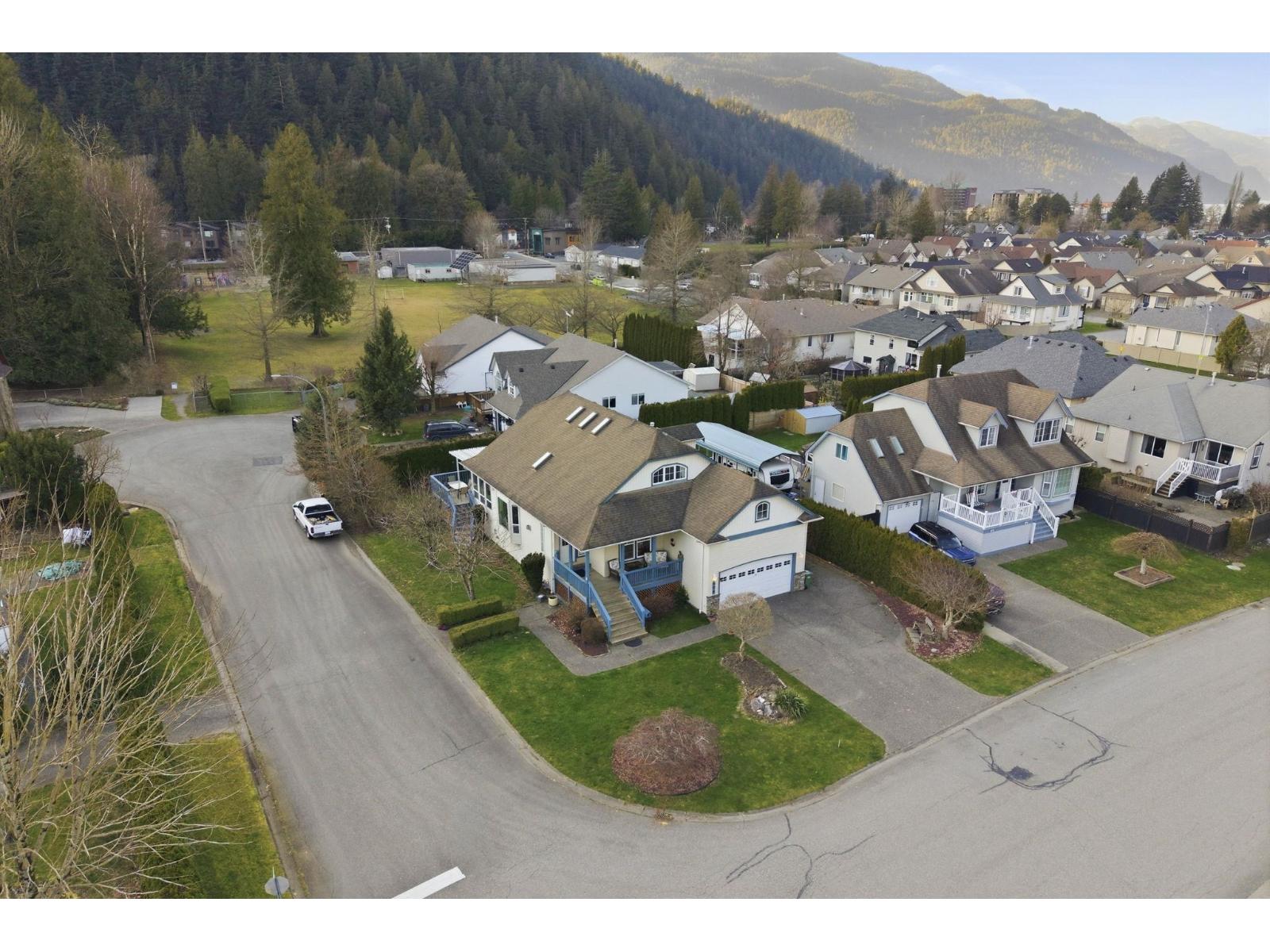 406 MIAMI RIVER DRIVE, Harrison Hot Springs, Harrison Hot Springs