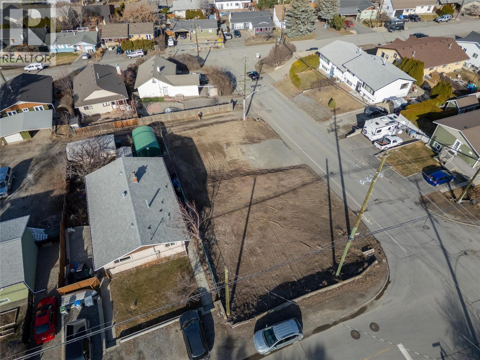 64 CENTRE AVENUE - 13