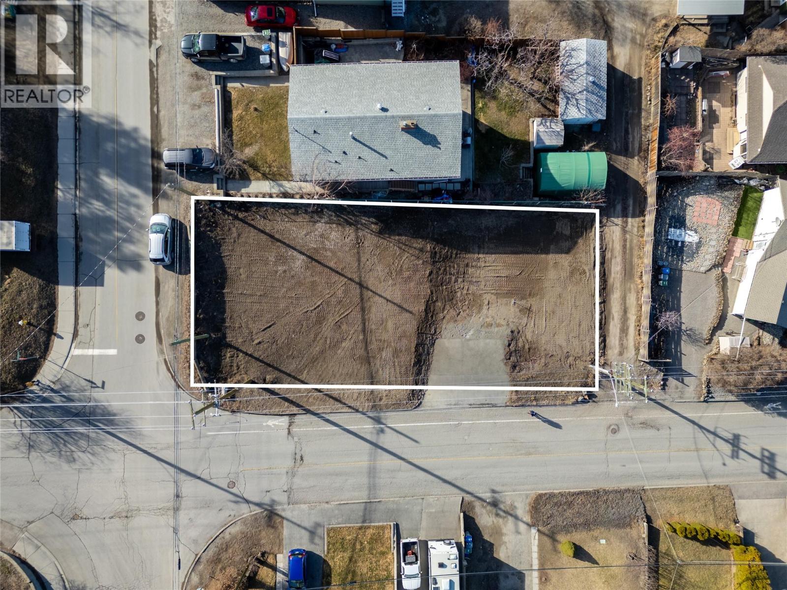 64 Centre Avenue - main photo