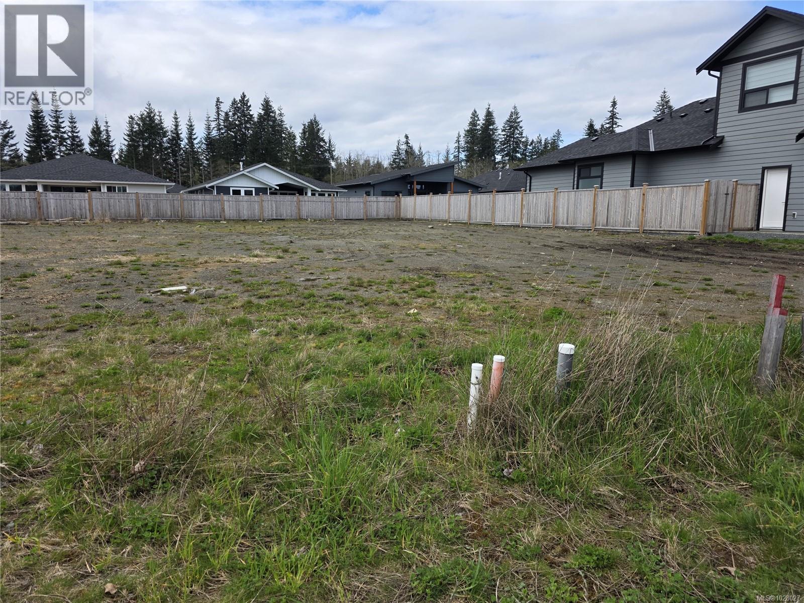717 Beaver Creek Blvd, Campbell River — photo 2