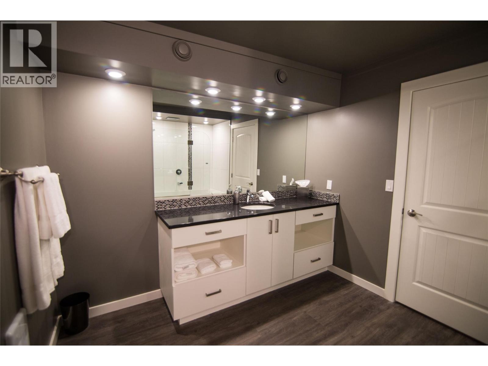 1240 Powerhouse Road Unit# 2103B, Revelstoke