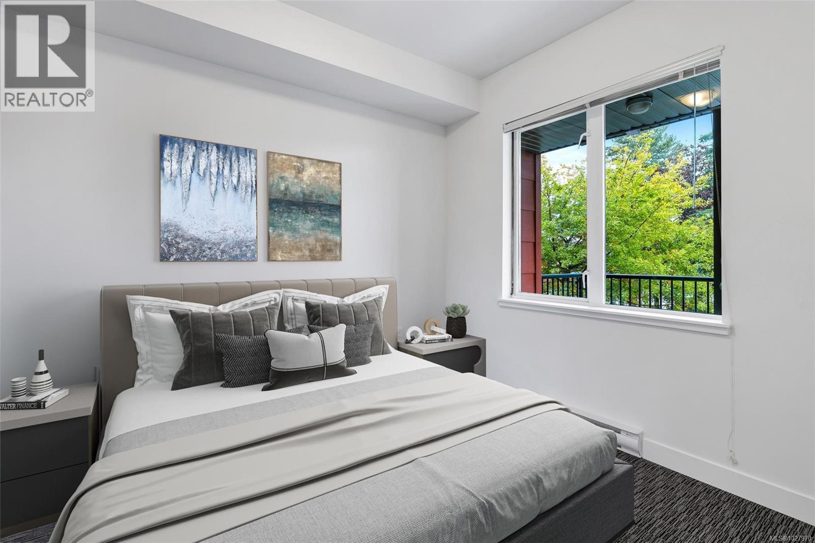 203 4030 Borden Street, Saanich