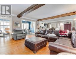 4901 Vandorf Road W, Whitchurch Stouffville, ON L4A7X5 Photo 12